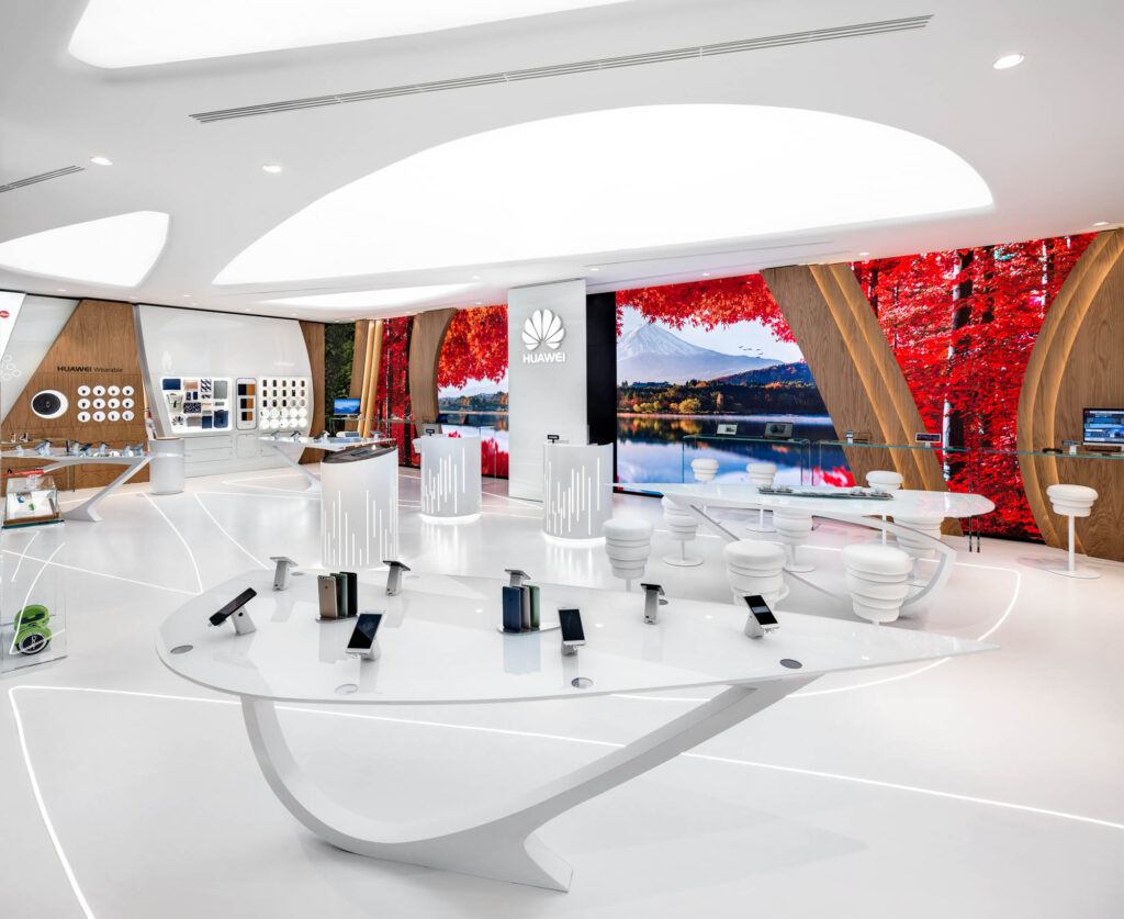 HUAWEI EXPERIENCE STORE
